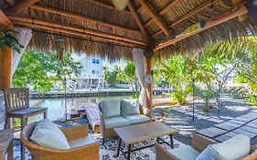 Loggerhead Lagoon - Modern Waterfront Home