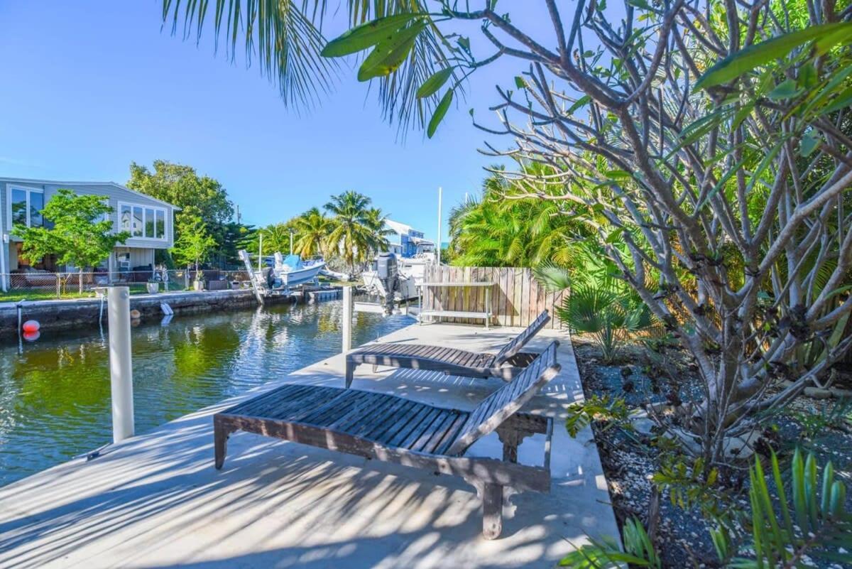 Loggerhead Lagoon - Modern Waterfront Home Pirates Cove Exterior photo