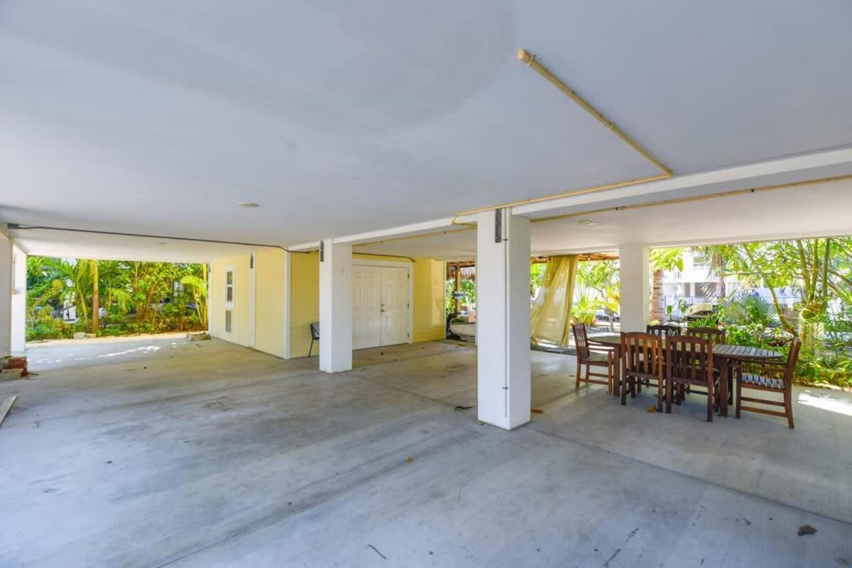 Loggerhead Lagoon - Modern Waterfront Home Pirates Cove Exterior photo