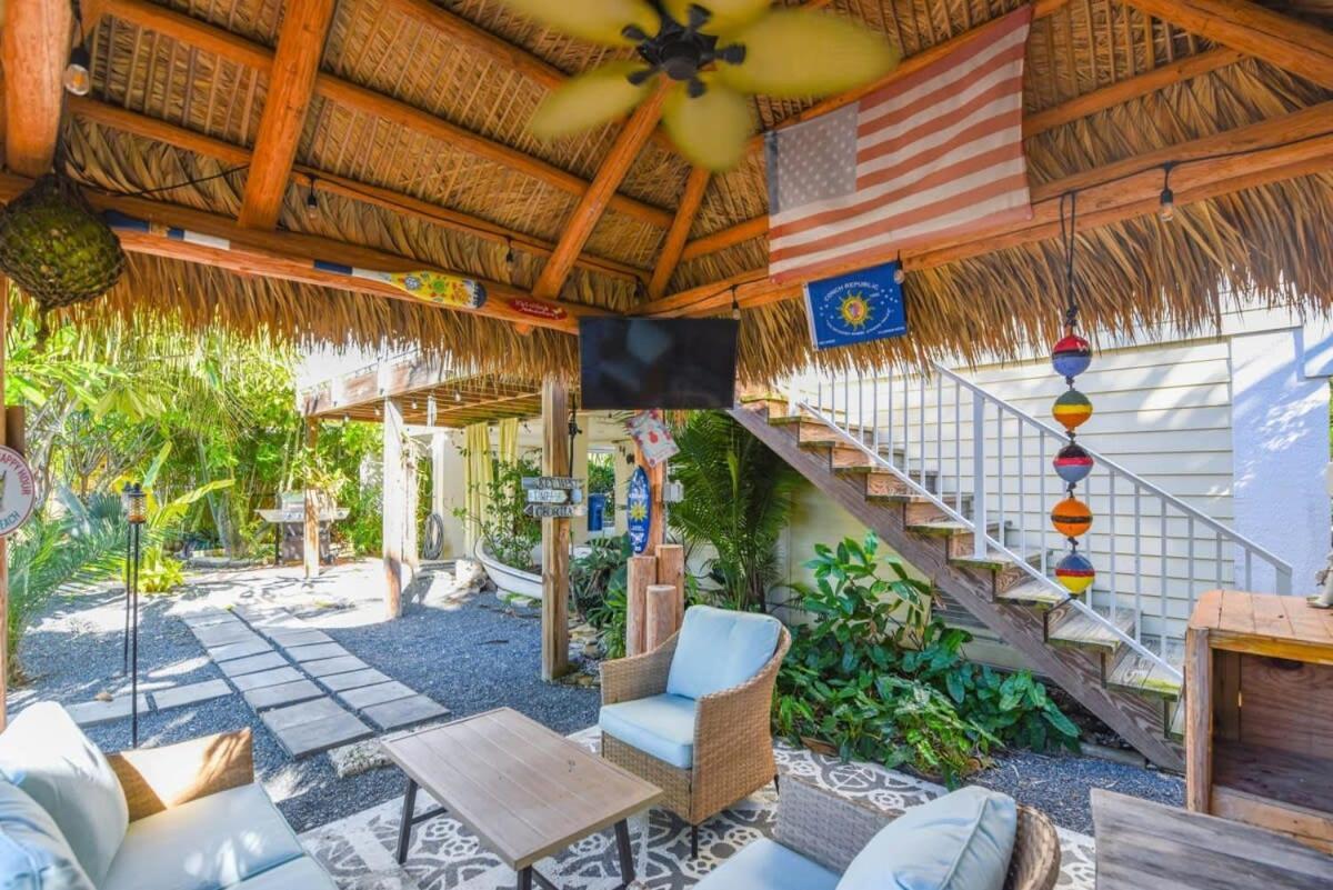 Loggerhead Lagoon - Modern Waterfront Home Pirates Cove Exterior photo
